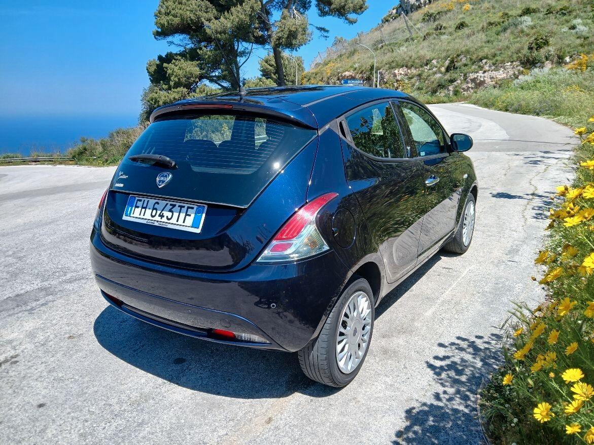 Lancia Y 1.2 Benzina (No hybrid)