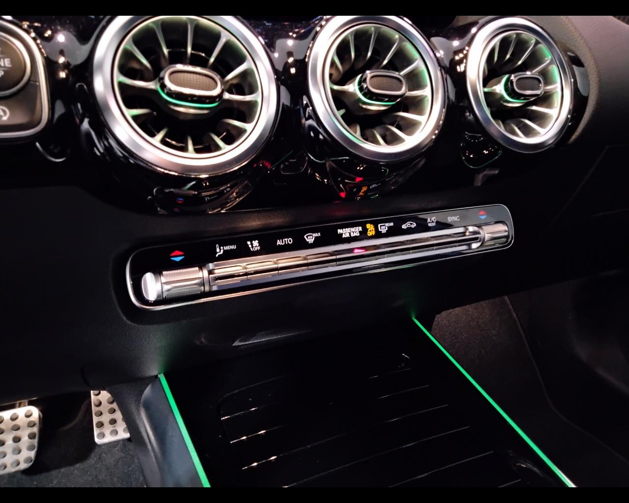 Mercedes-Benz GLA-H247 2020 - GLA 200 d Premium auto