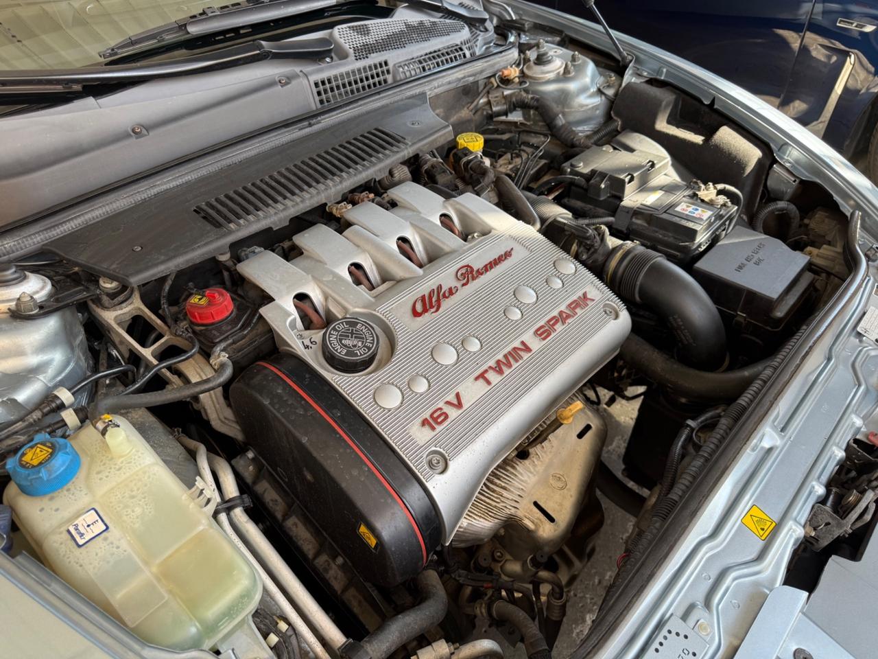 Alfa Romeo 147 1.6i 16V Twin Spark cat 5p. Progression