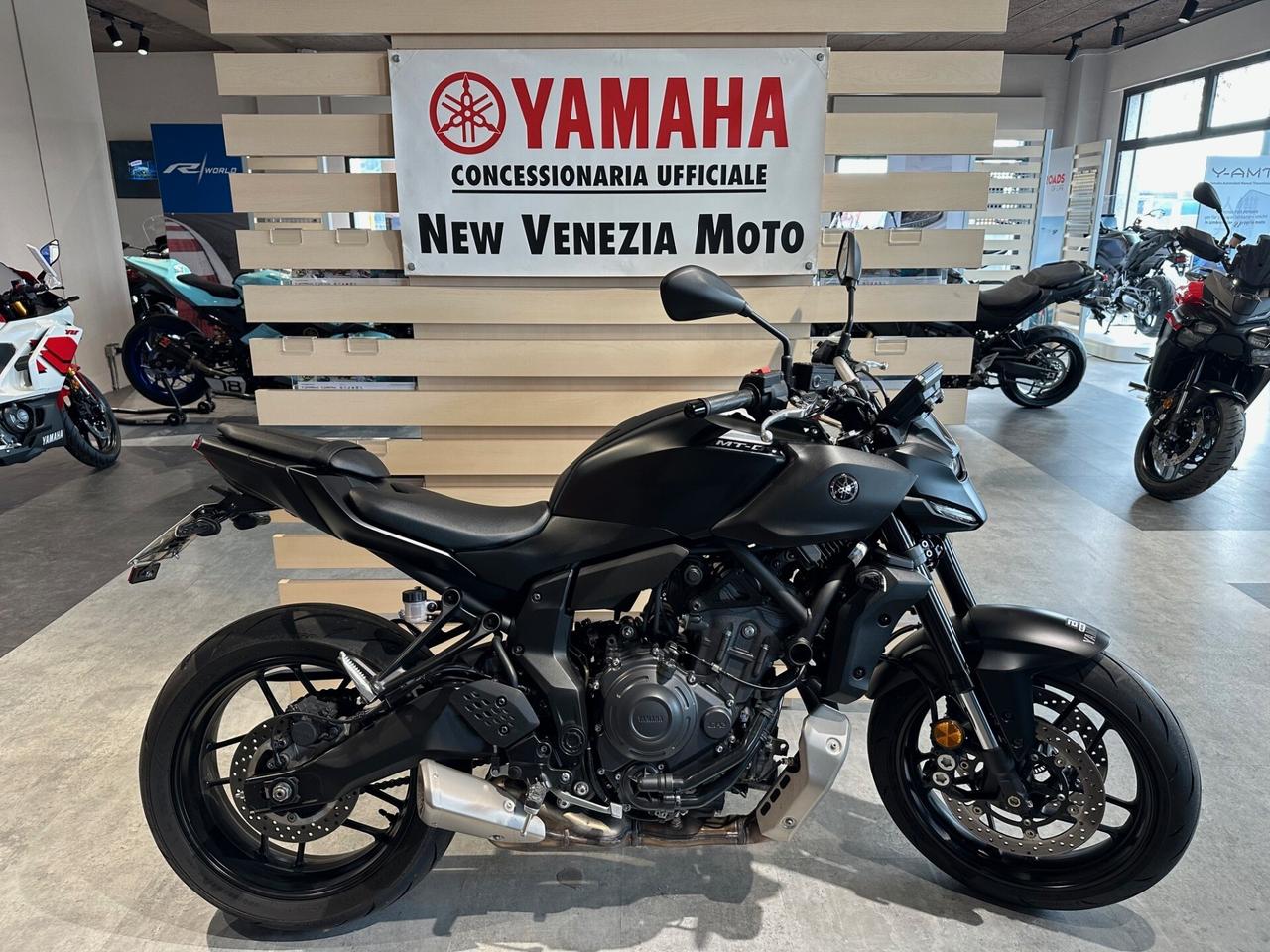 Yamaha MT-07 - 2025