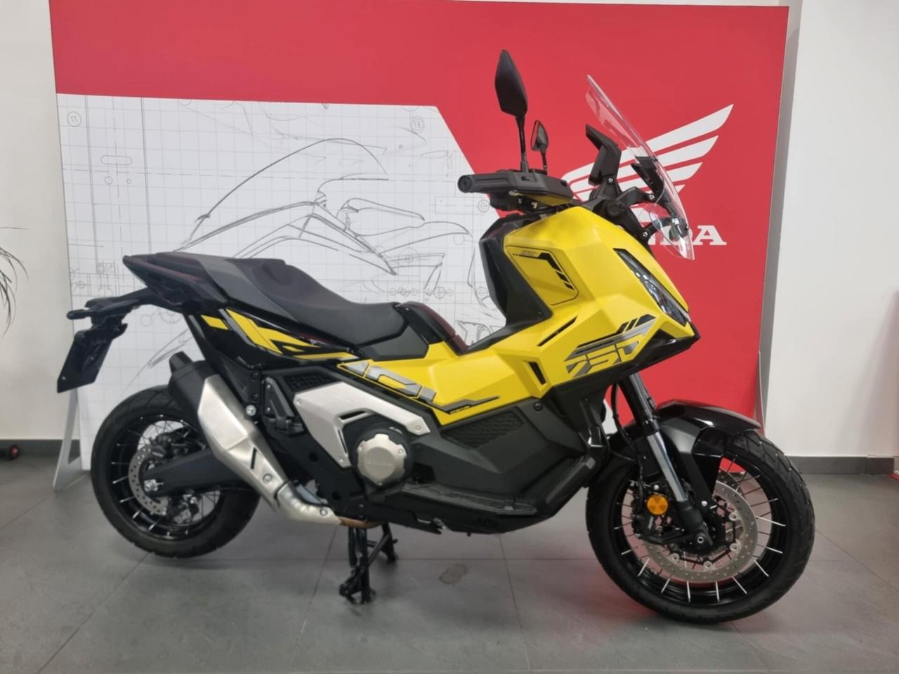 HONDA X-ADV 750 - 2025 - 1957 km