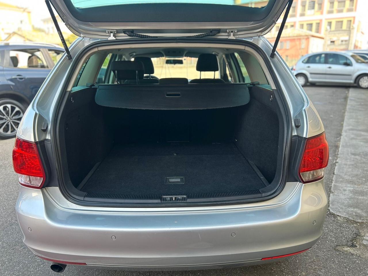 Volkswagen Golf Anno 2012 1.6 Diesel TAGLIANDATA EURO5B