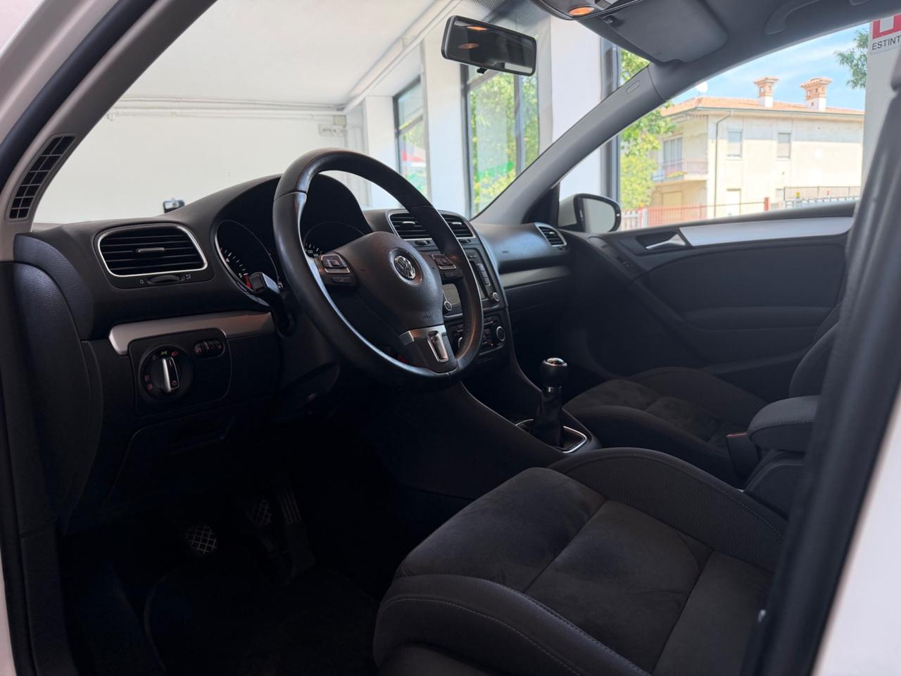 Volkswagen Golf 1.6 TDI DPF 5p. Highline