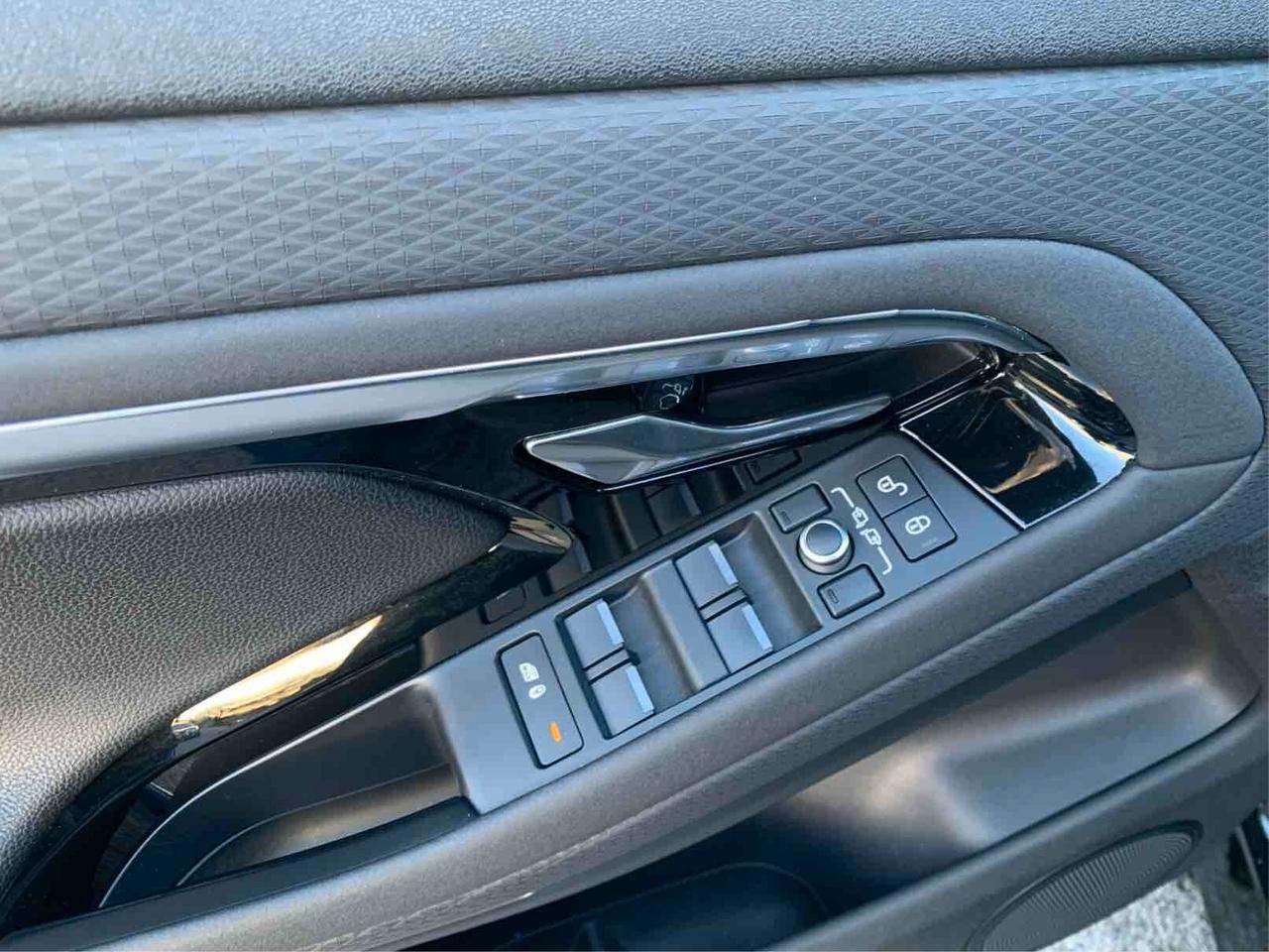 Land Rover Range Evoque 2.0D I4-L.AWD HSE