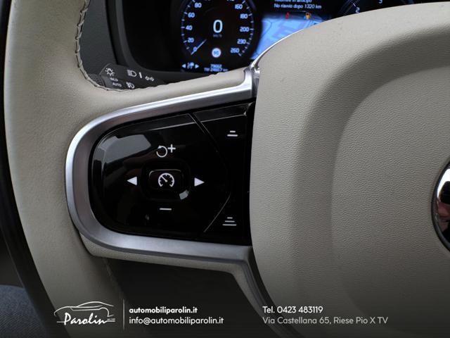 VOLVO XC90 B5 (d) AWD Geartronic 7 posti Inscription Tetto