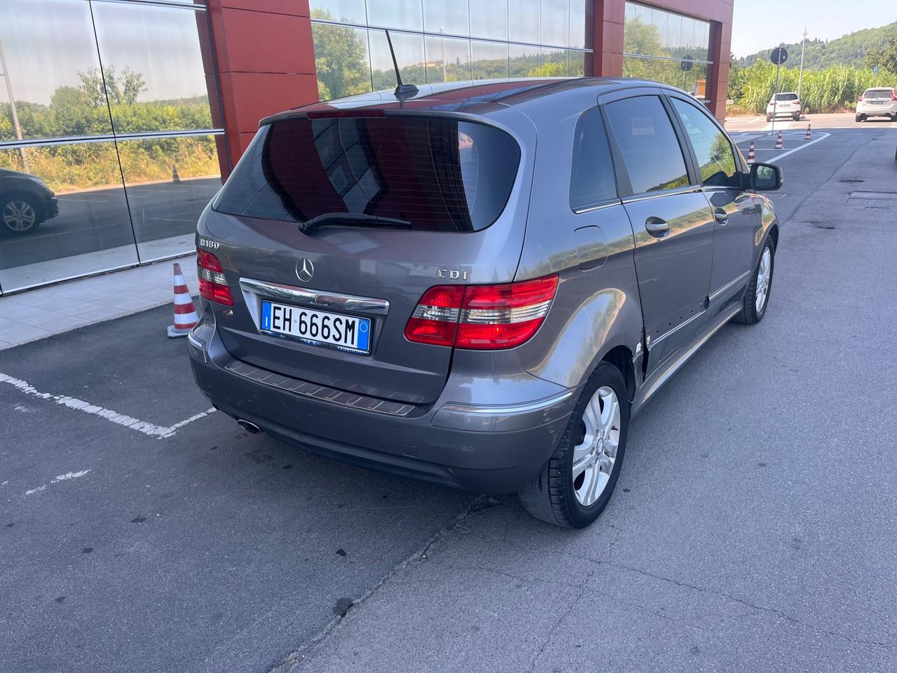 Mercedes-benz B 180 CDI PREMIUM 2011