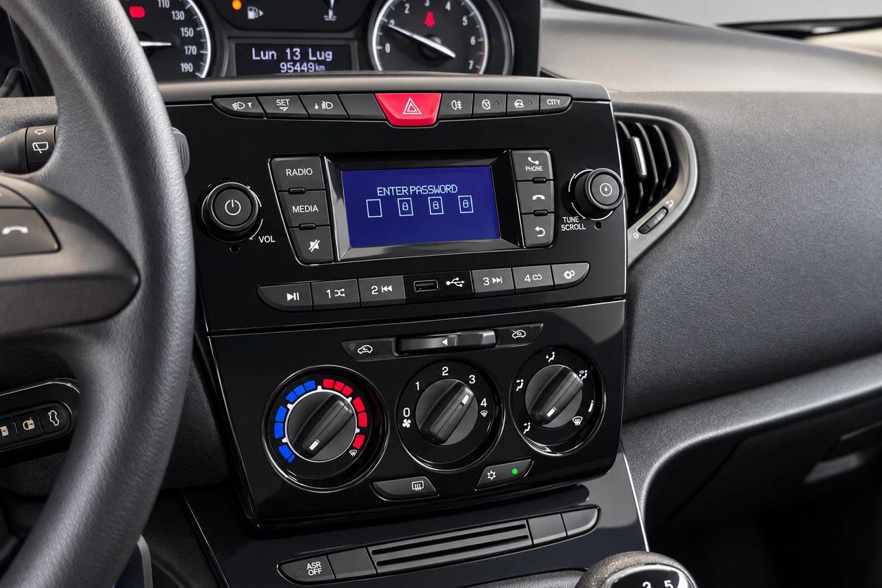 Lancia Ypsilon 1.2 69 CV
