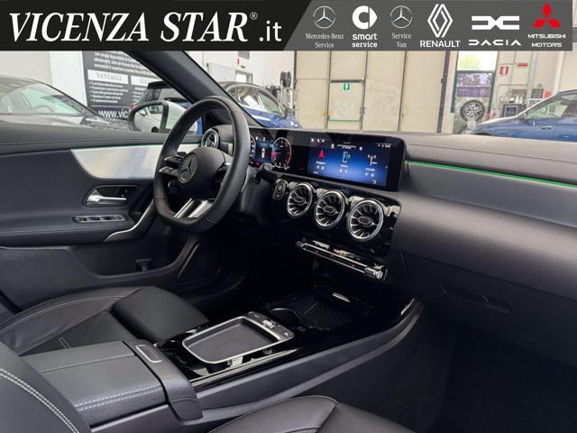 MERCEDES-BENZ A 180 d AMG ADVANCED PREMIUM