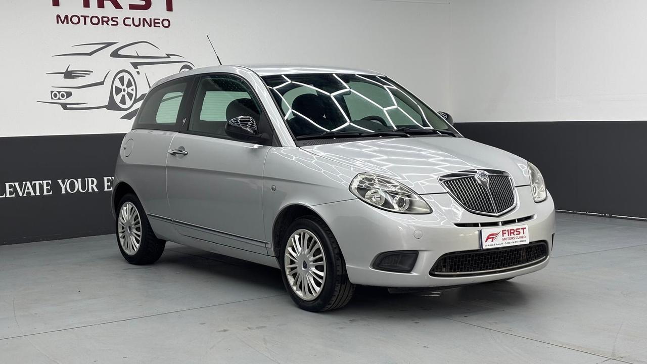 Lancia Ypsilon 1.2 69 CV Platinum