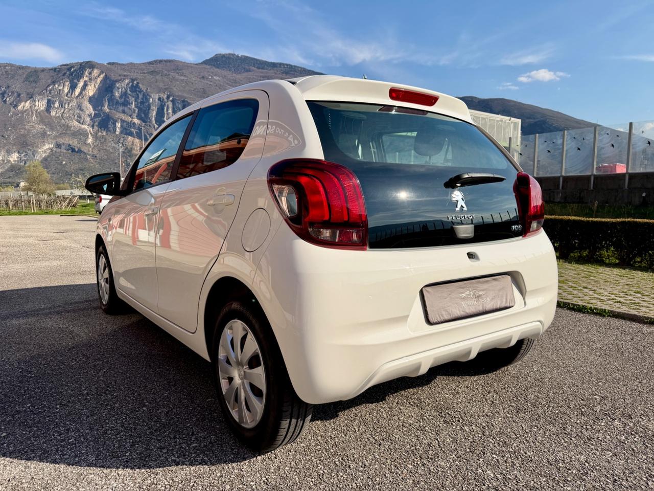 Peugeot 108 OK NEO PATENTATI - 16.000 KM!!