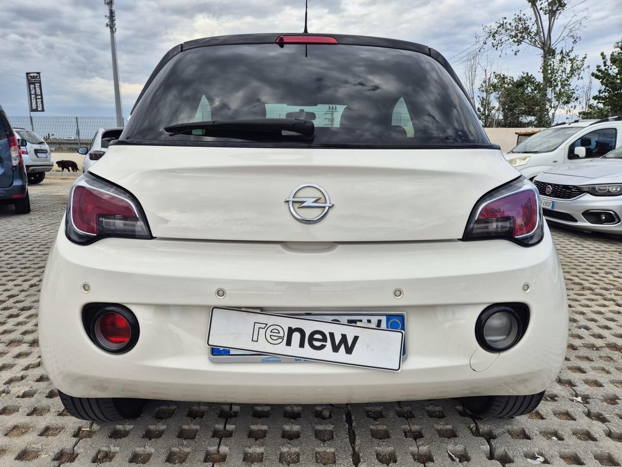 Opel Adam 1.4 87 CV GPL Tech Black Jack