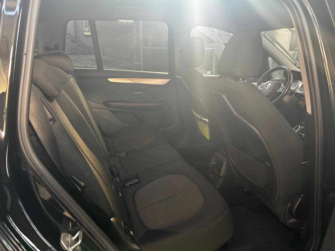 Bmw 218 gran tourer 7postiosti auto Full LED