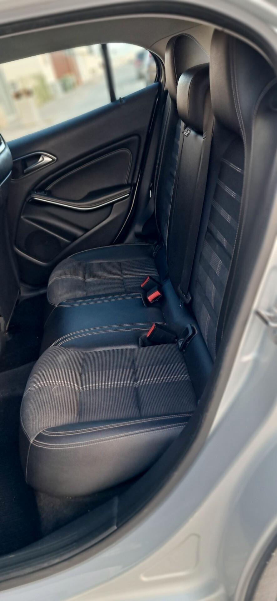 Mercedes-benz GLA 200 d Automatic Premium