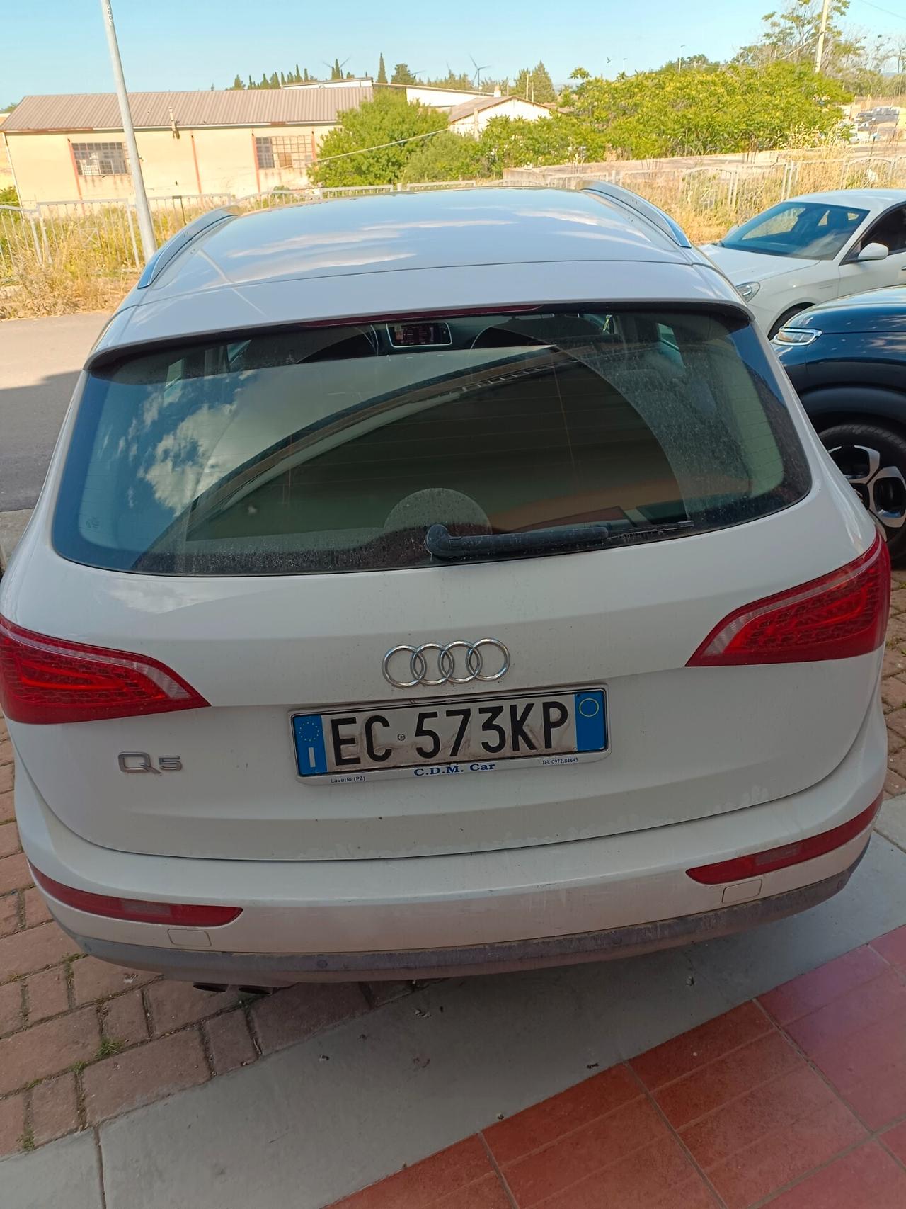 Audi Q5 2.0 TDI 170 CV quattro S tronic (danni a carrozzeria come da foto)
