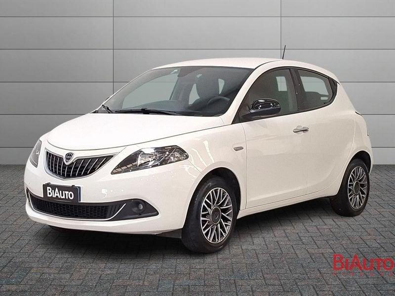 Lancia Ypsilon Ypsilon 1.0 firefly hybrid Gold s&s 70cv