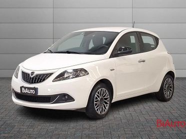 Lancia Ypsilon Ypsilon 1.0 firefly hybrid Gold s&s 70cv