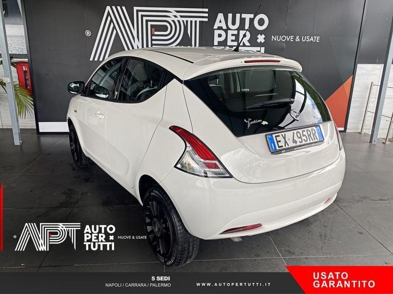 Lancia Ypsilon Ypsilon 0.9 t.air Elefantino ecochic metano 80cv E