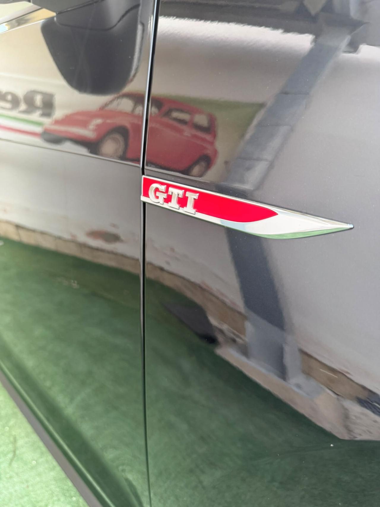 Volkswagen Golf GTI 2.0 TSI TCR DSG 5p. BlueMotion Technology