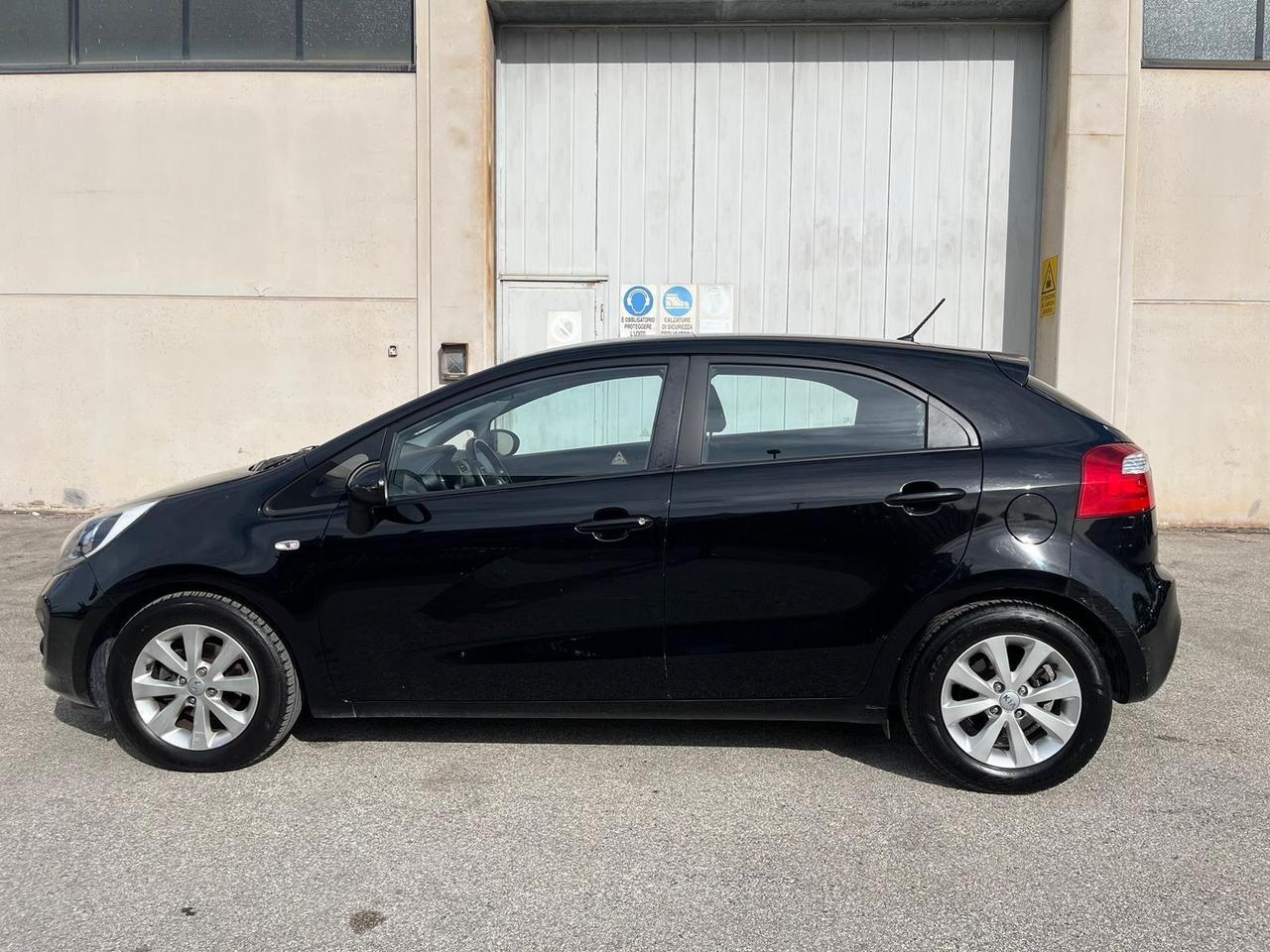 Kia Rio 1.1 CRDi 5p. Active 137000 km