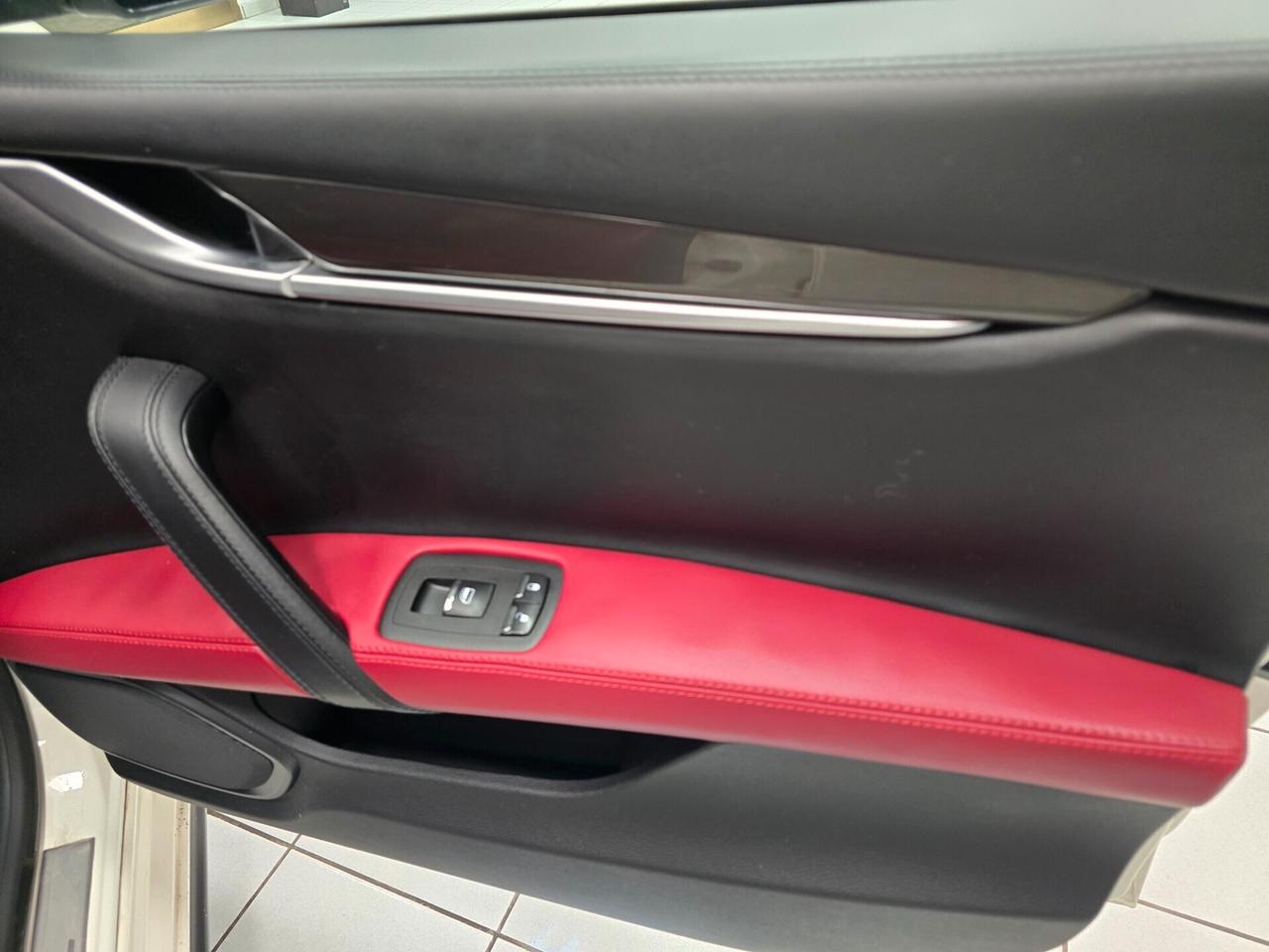 Maserati Ghibli V6 Diesel 250CV 2014