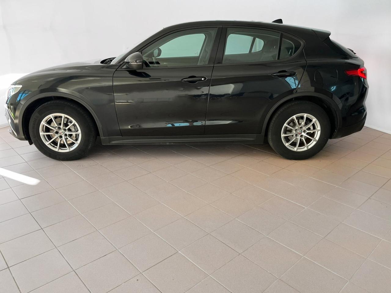 Alfa Romeo Stelvio 2.2 Turbodiesel 190 CV AT8 Q4 Business