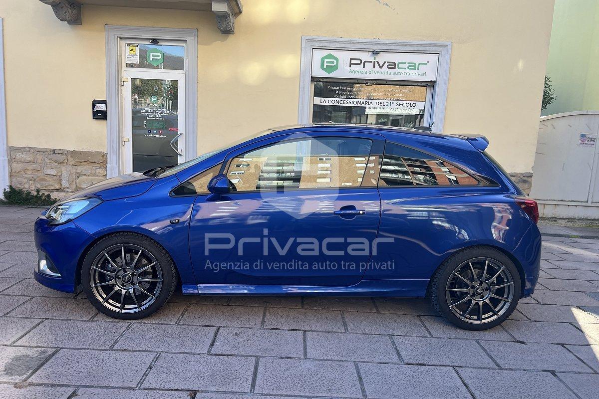 OPEL Corsa 1.6 Turbo Coupé OPC