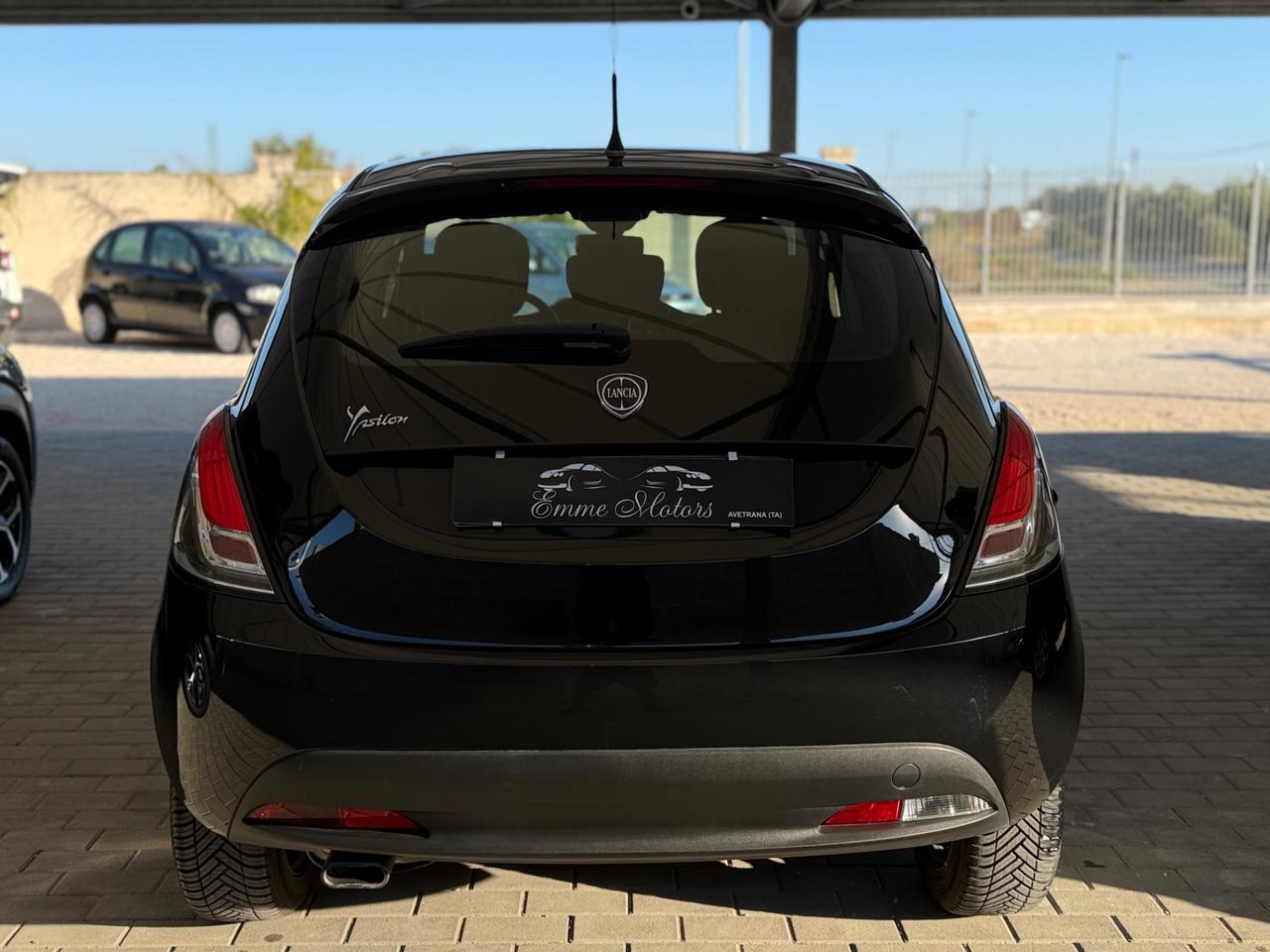 Lancia Ypsilon 1.2 69 CV 5 porte Gold