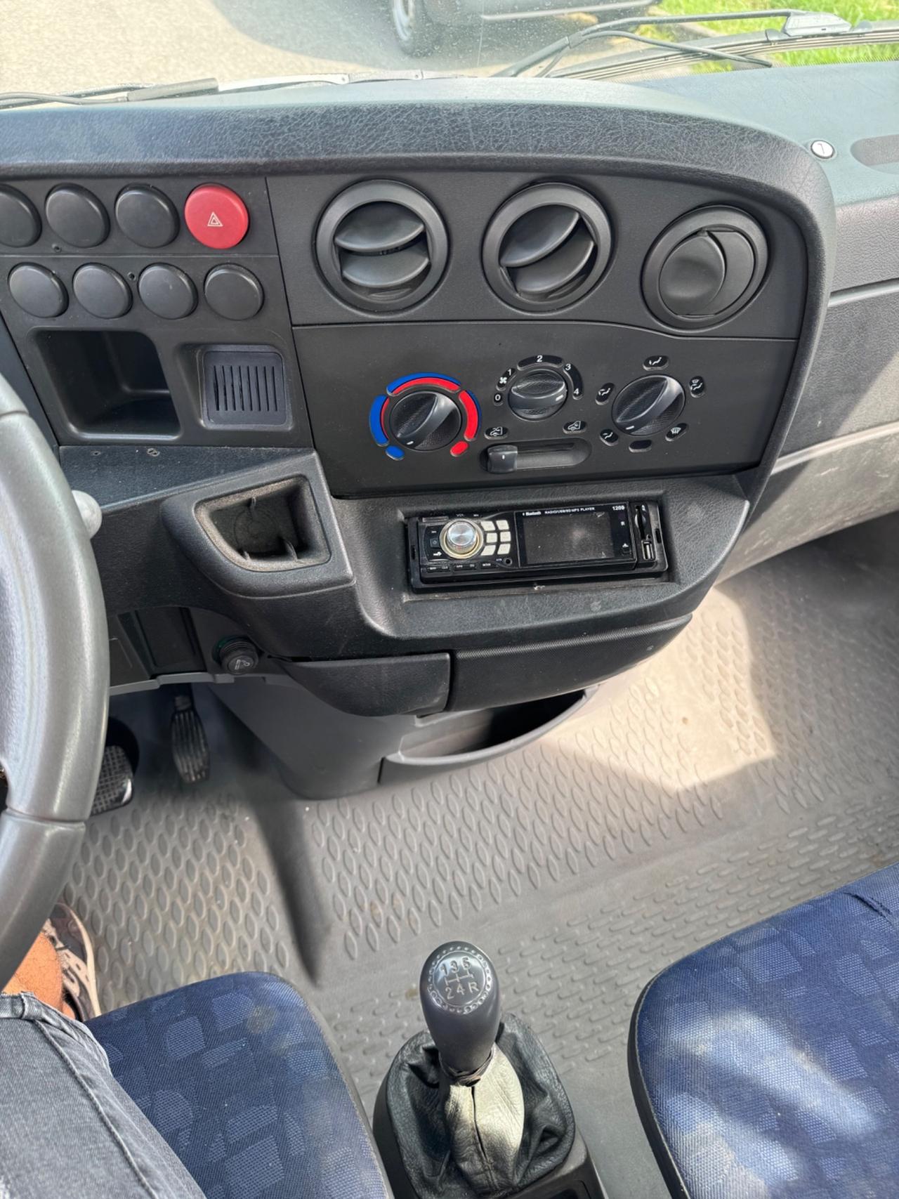 Iveco Daily 2.3 Diesel. Cassone fisso