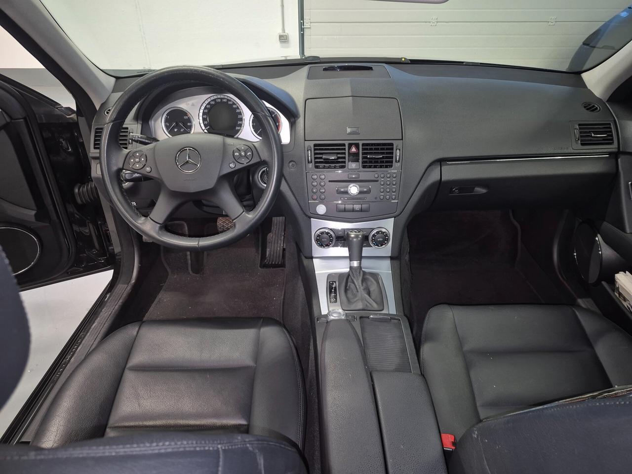 Mercedes-benz C 220 CDI BlueEFFICIENCY Avantgarde