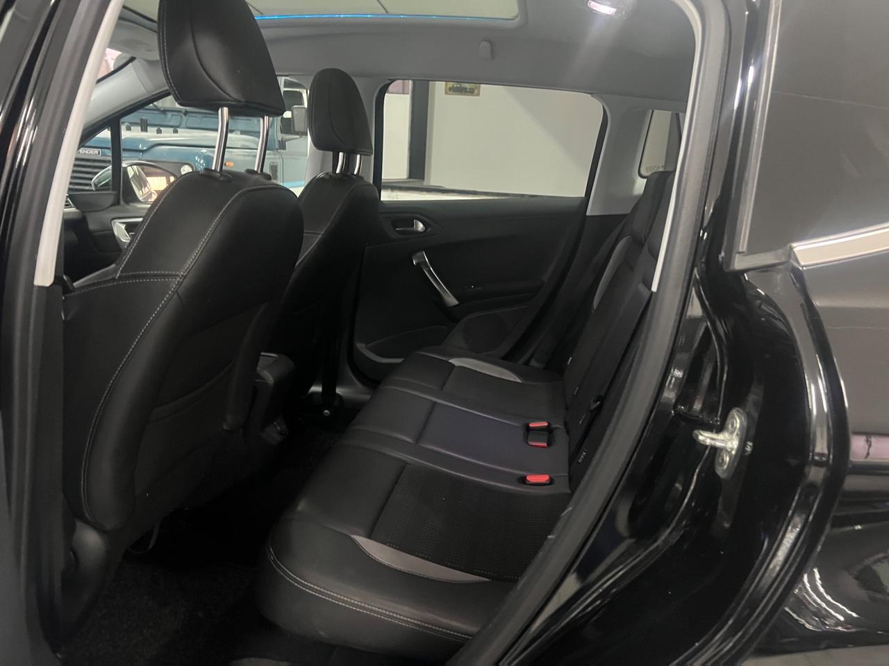 Peugeot 2008 1.6 e-HDi 92 CV Stop&Start Allure