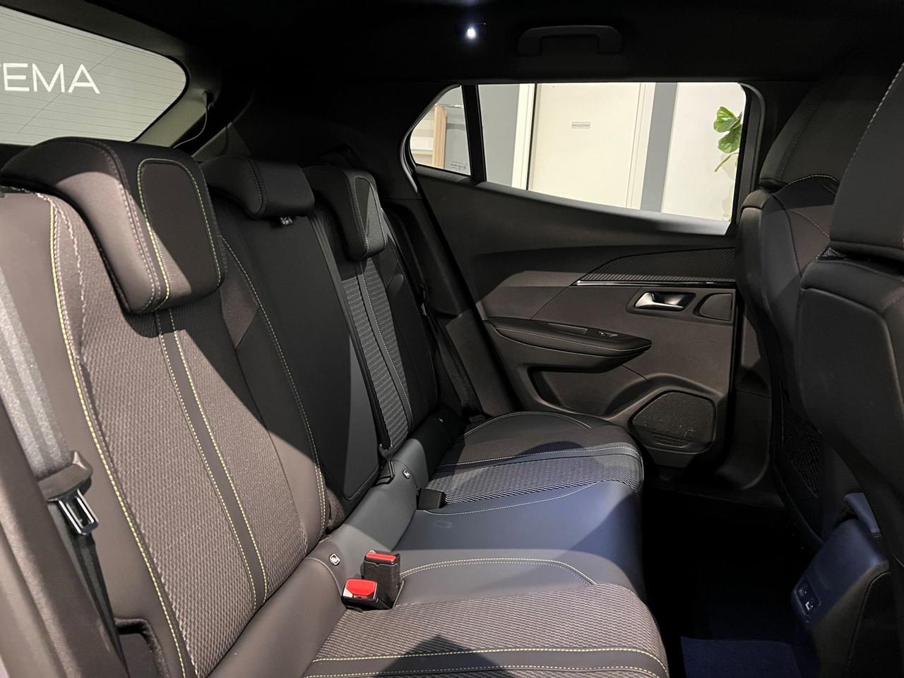 PEUGEOT 2008 II 2023 1.2 hybrid GT 136cv e-dcs6 - PROMO ENTRO DICEMBRE