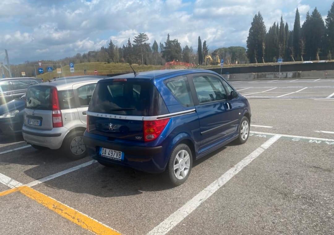 Peugeot 1007 1.4 HDi Sporty