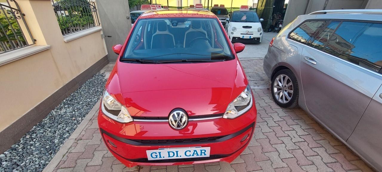 VOLKSWAGEN UP BENZINA/METANO DI SERIE TELEFONO LEGA PELLE SENSORI IMPECCABILE