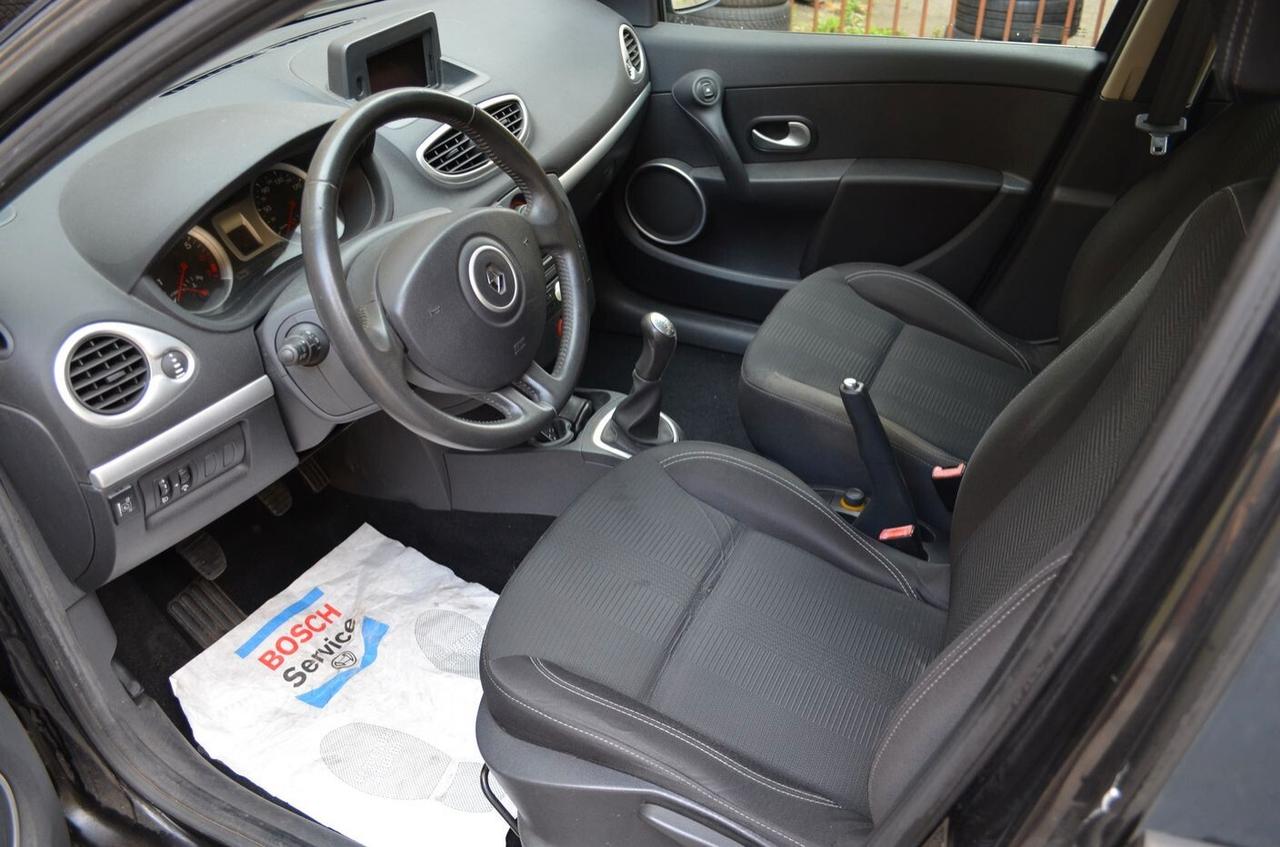 Renault Clio 1.2 16V 5 porte Dynamique