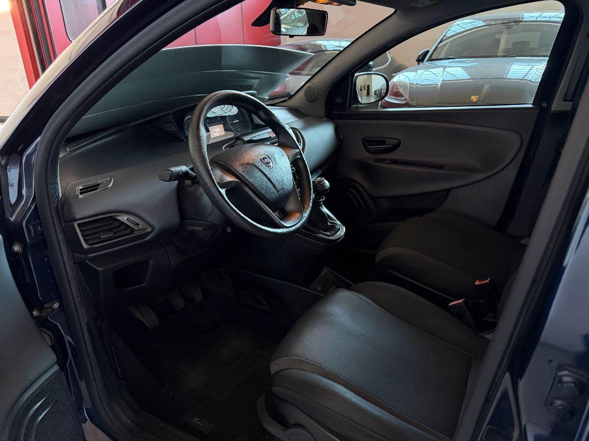 LANCIA - Ypsilon - 1.2 69 CV 5p. Platinum