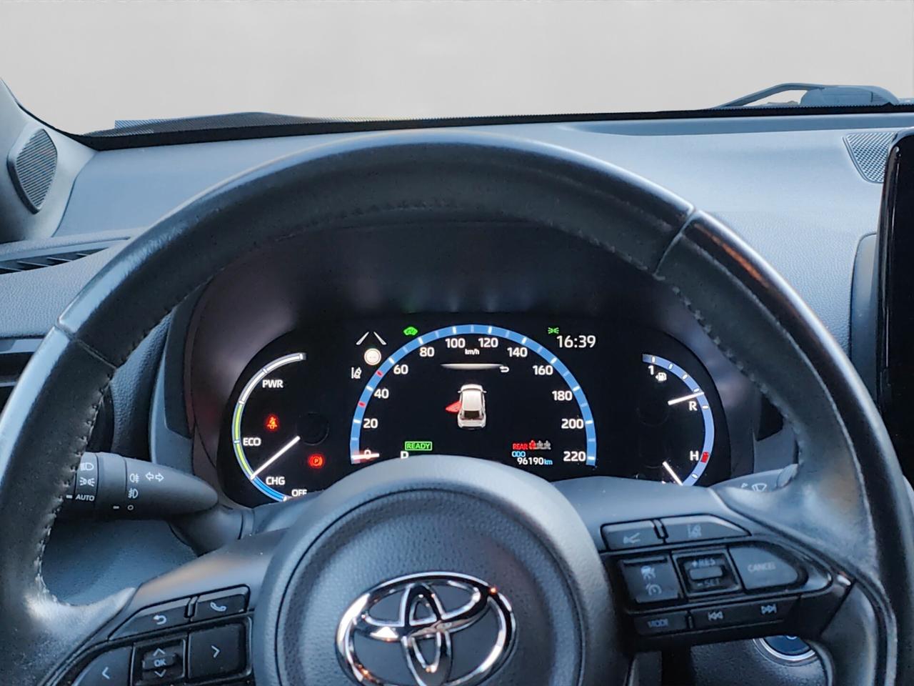 Toyota Yaris Cross 1.5 Hybrid 5p. E-CVT AWD-i Trend