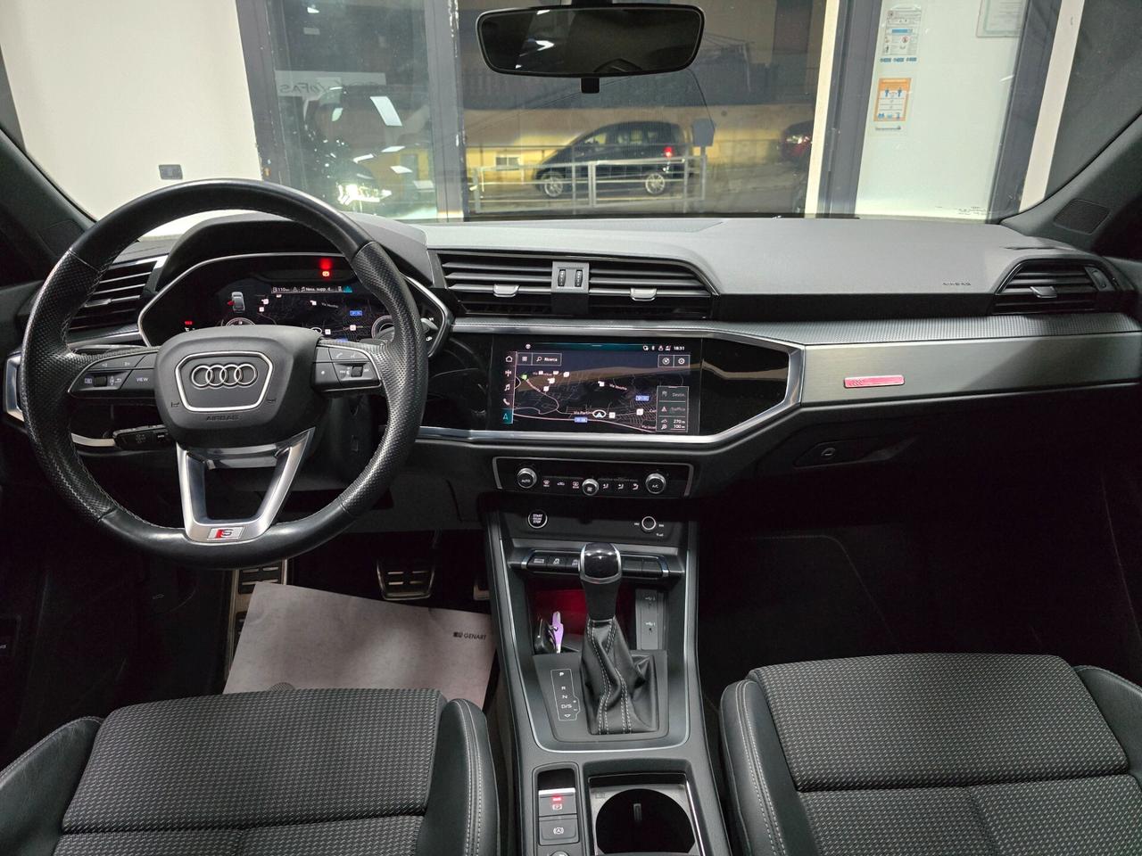 Audi Q3 SPB 35 TDI S tronic line (Tetto)