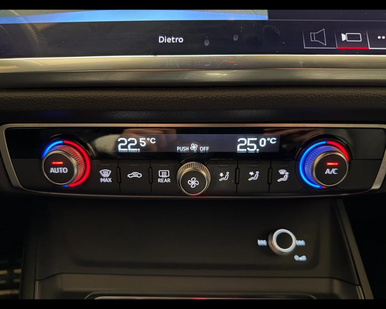 AUDI Q3 2ª serie - Q3 SPB 45 TFSI e S tronic S line edition