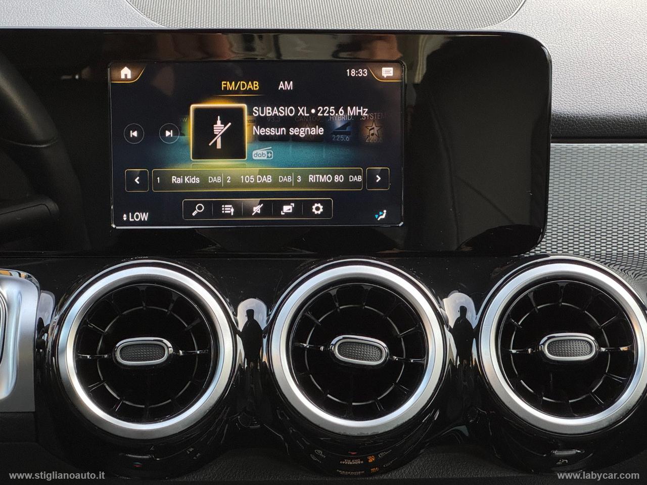 MERCEDES-BENZ GLB 220 d Automatic 4Matic Sport