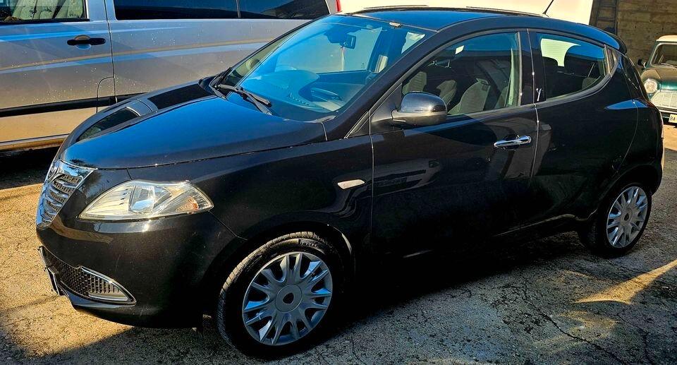 Lancia Ypsilon 1.3 MJT 16V 95 CV 5 porte S&S Gold