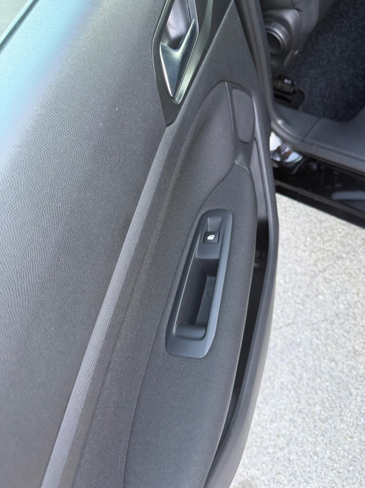 Peugeot 308 BlueHDi 120 S&S EAT6 GT Line