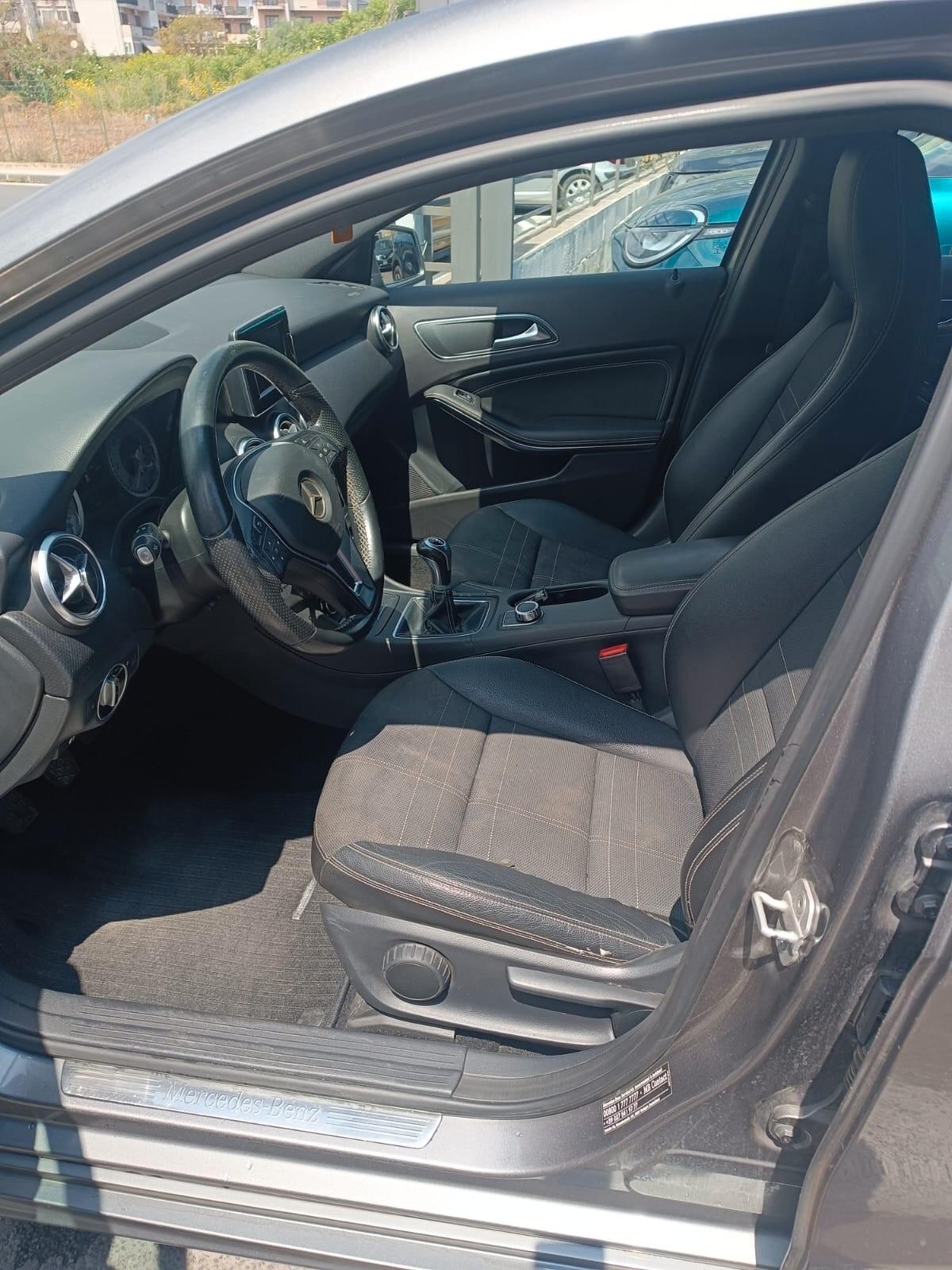 Mercedes-benz A 160 CDI Dark Night Edition