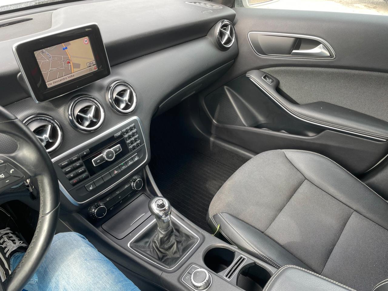 Mercedes-benz A 180 CDI BlueEFFICIENCY Sport RETROCAMERA