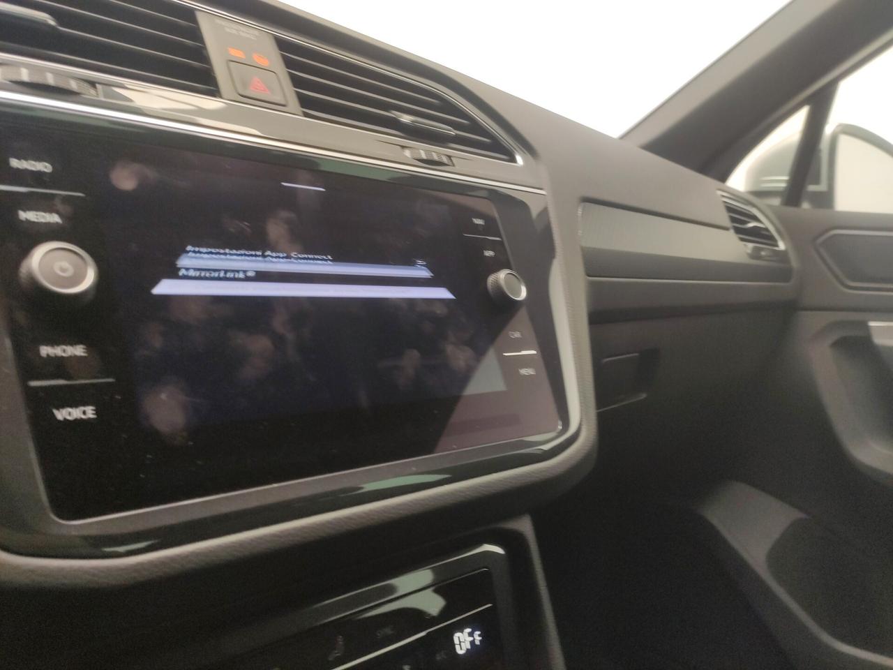 Volkswagen Tiguan 2.0 TDI 150 CV SCR DSG R-Line