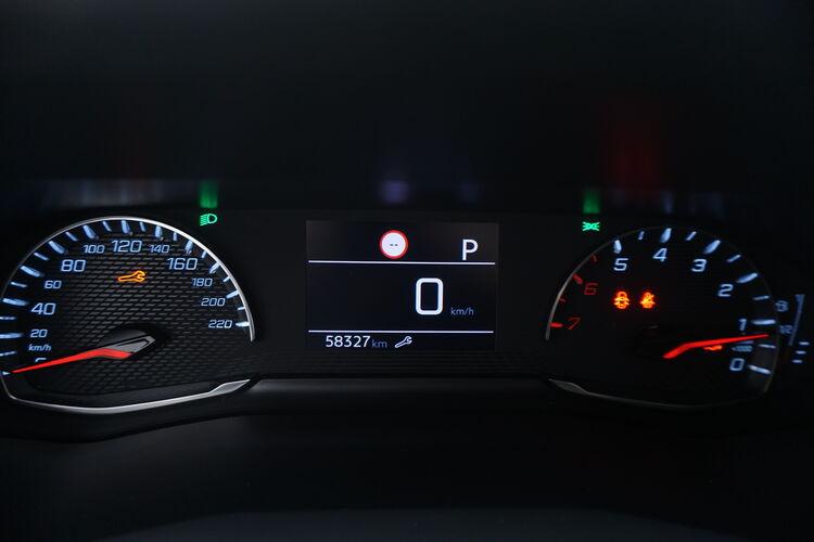 Peugeot 2008 Allure Pack EAT8 BR872799 1.5 Diesel 131CV