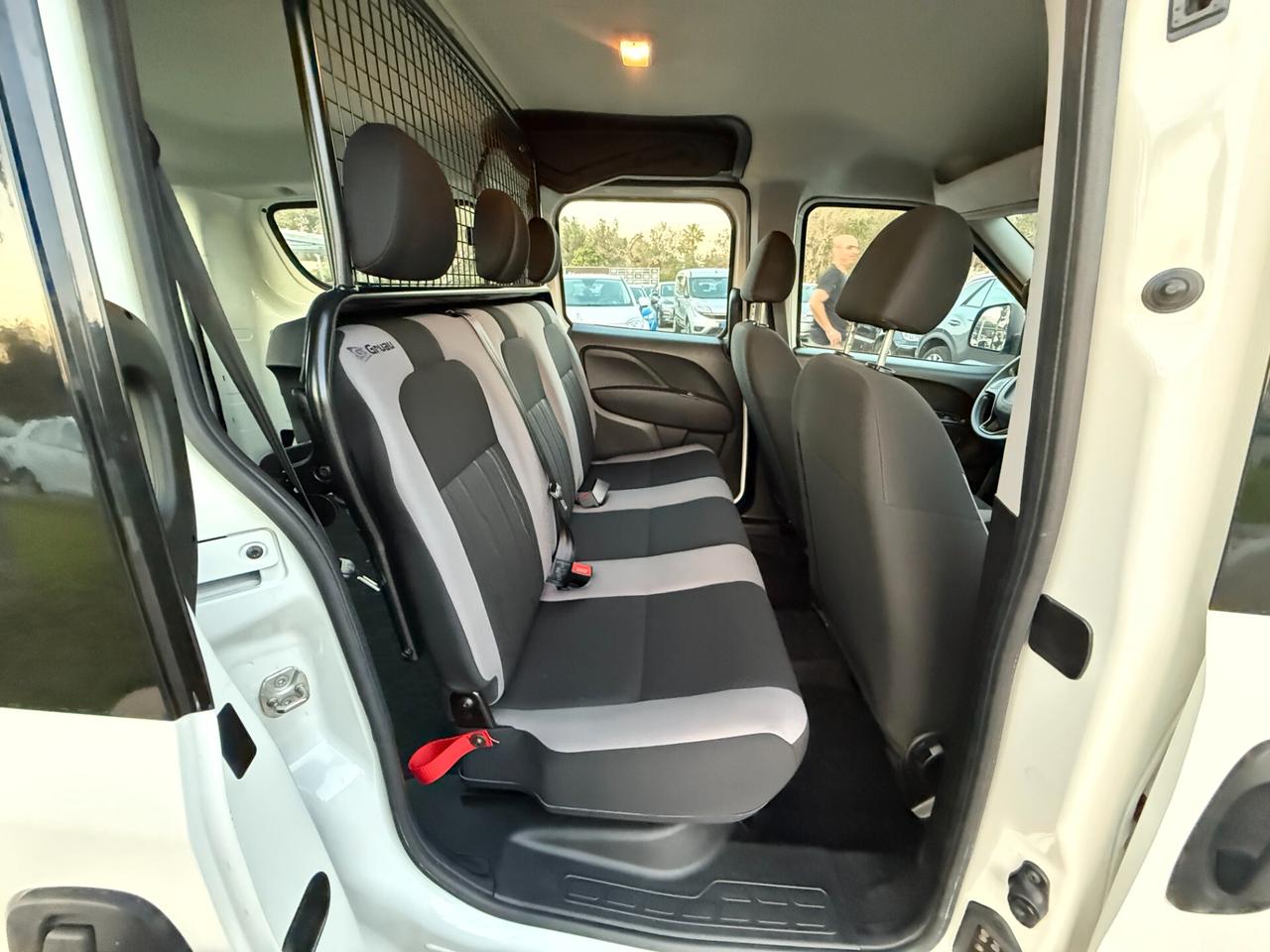Fiat Doblo 1.6MJT 105CV Combi Maxi N1 5 Posti 2Porte Posteriori