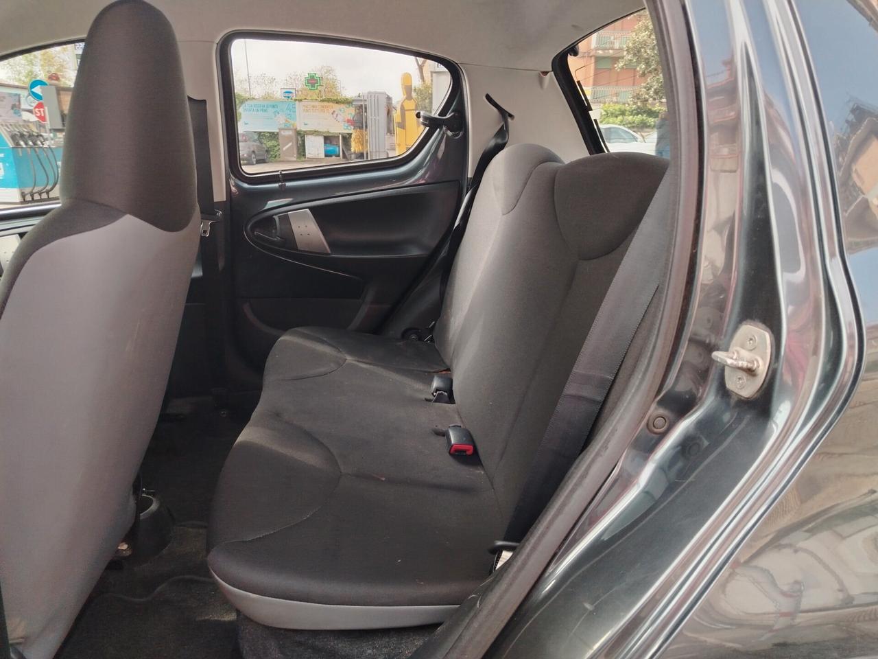 Toyota Aygo 1.0 12V VVT-i 5 porte Orange Connect