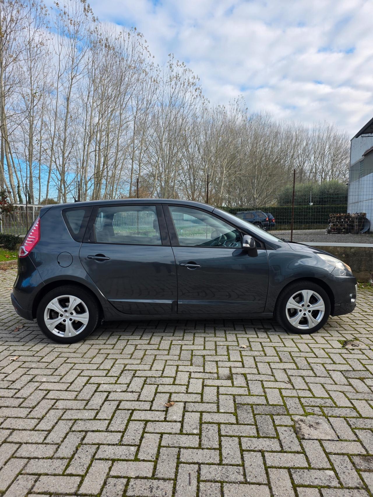 Renault Scenic Scénic X-Mod 1.5 dCi 110CV Luxe