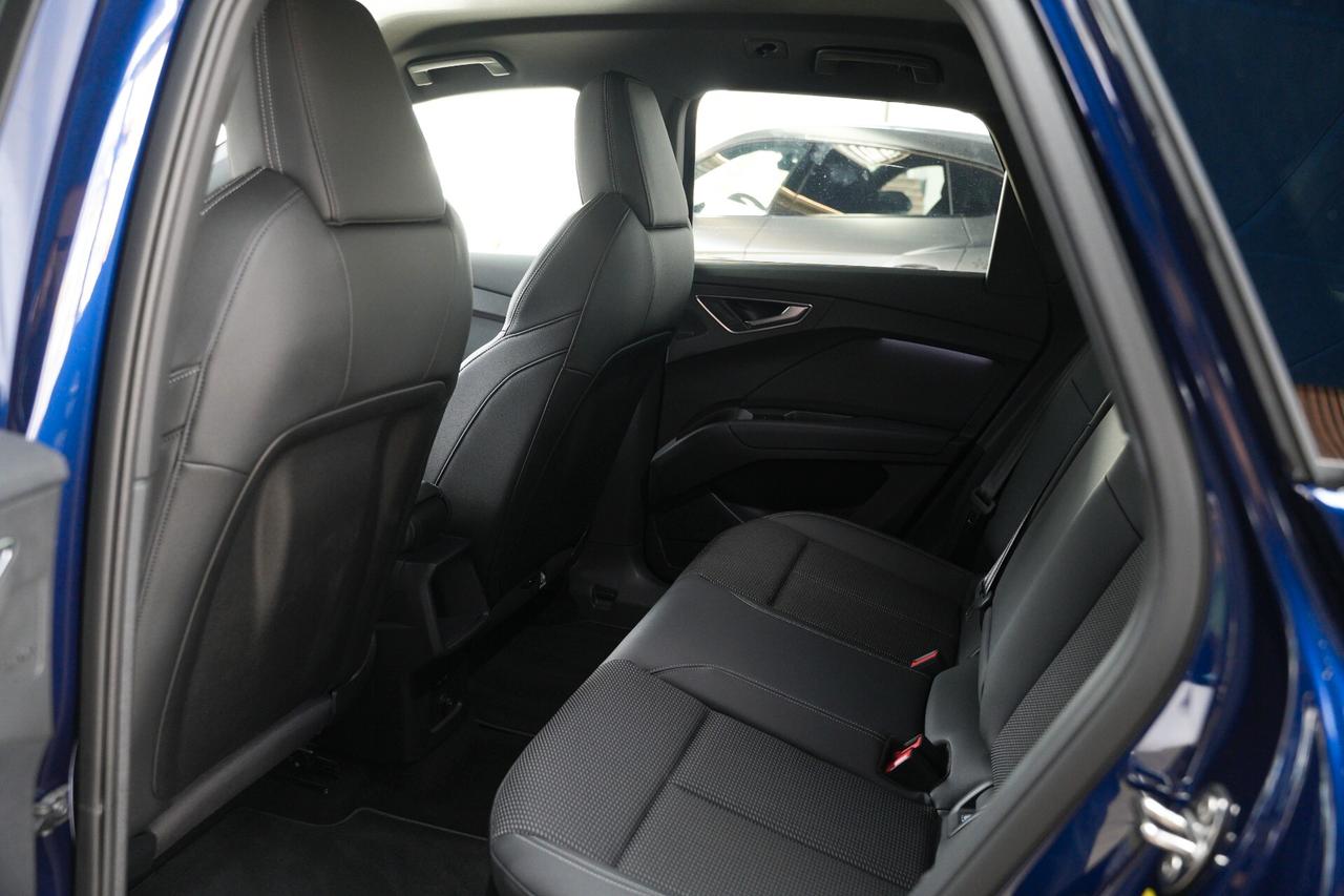 Audi Q4 45 e-tron quattro S line edition