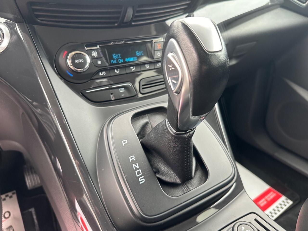 Ford Kuga 2.0 TDCI 163 CV 4WD Powershift Titanium